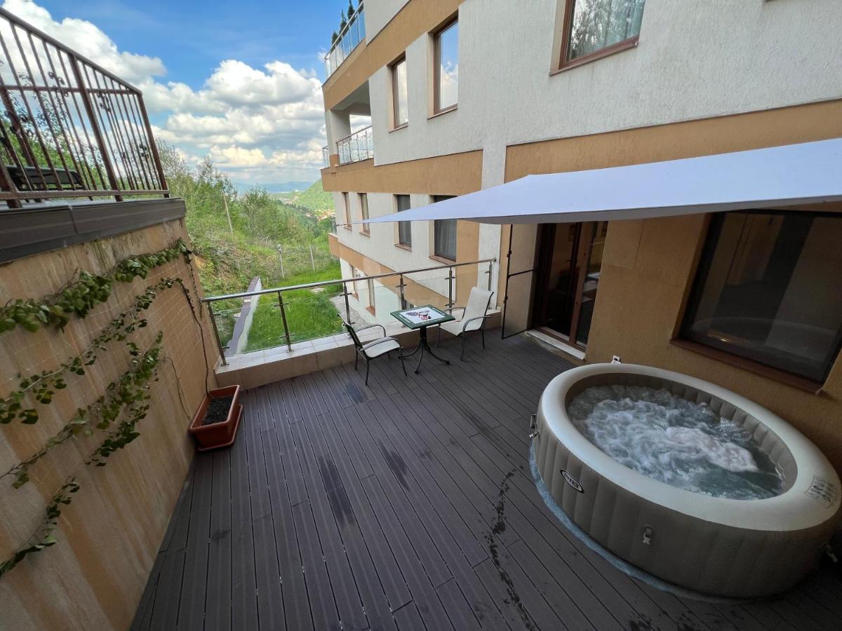 Coroni Studio With Jacuzzi Braşov Exterior foto